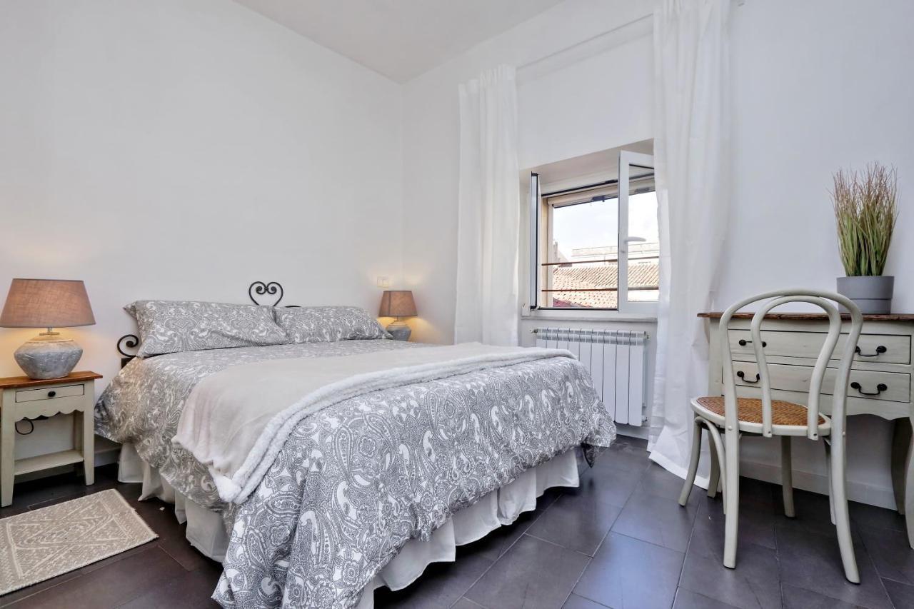 Monti Charming Apartment - Rome Short Let Service 외부 사진