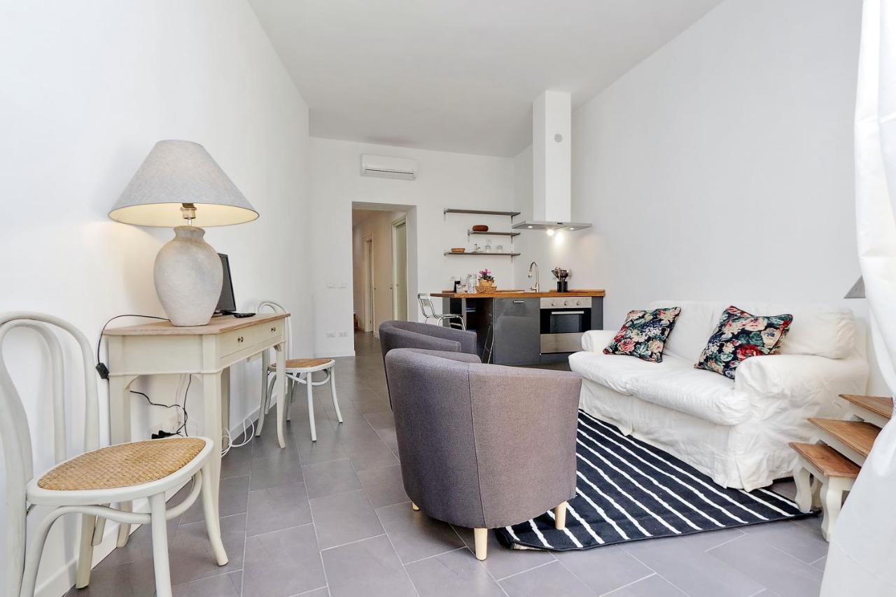 Monti Charming Apartment - Rome Short Let Service 외부 사진