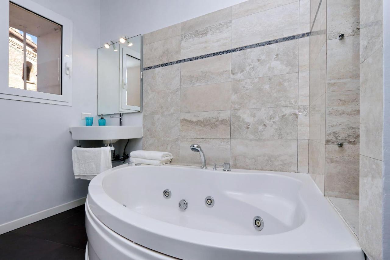 Monti Charming Apartment - Rome Short Let Service 외부 사진
