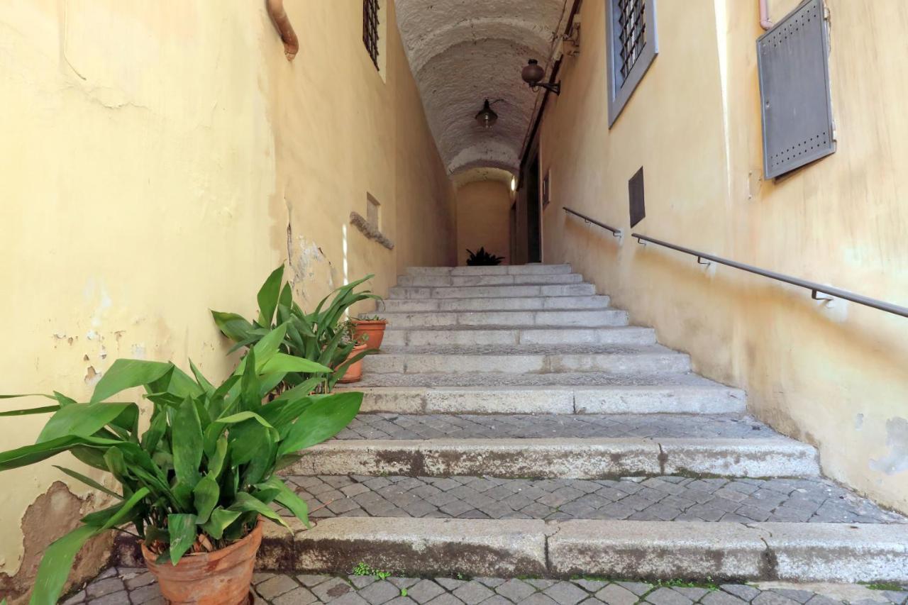 Monti Charming Apartment - Rome Short Let Service 외부 사진