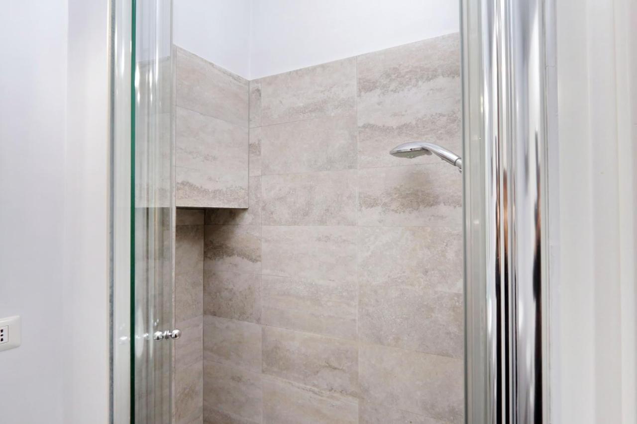 Monti Charming Apartment - Rome Short Let Service 외부 사진