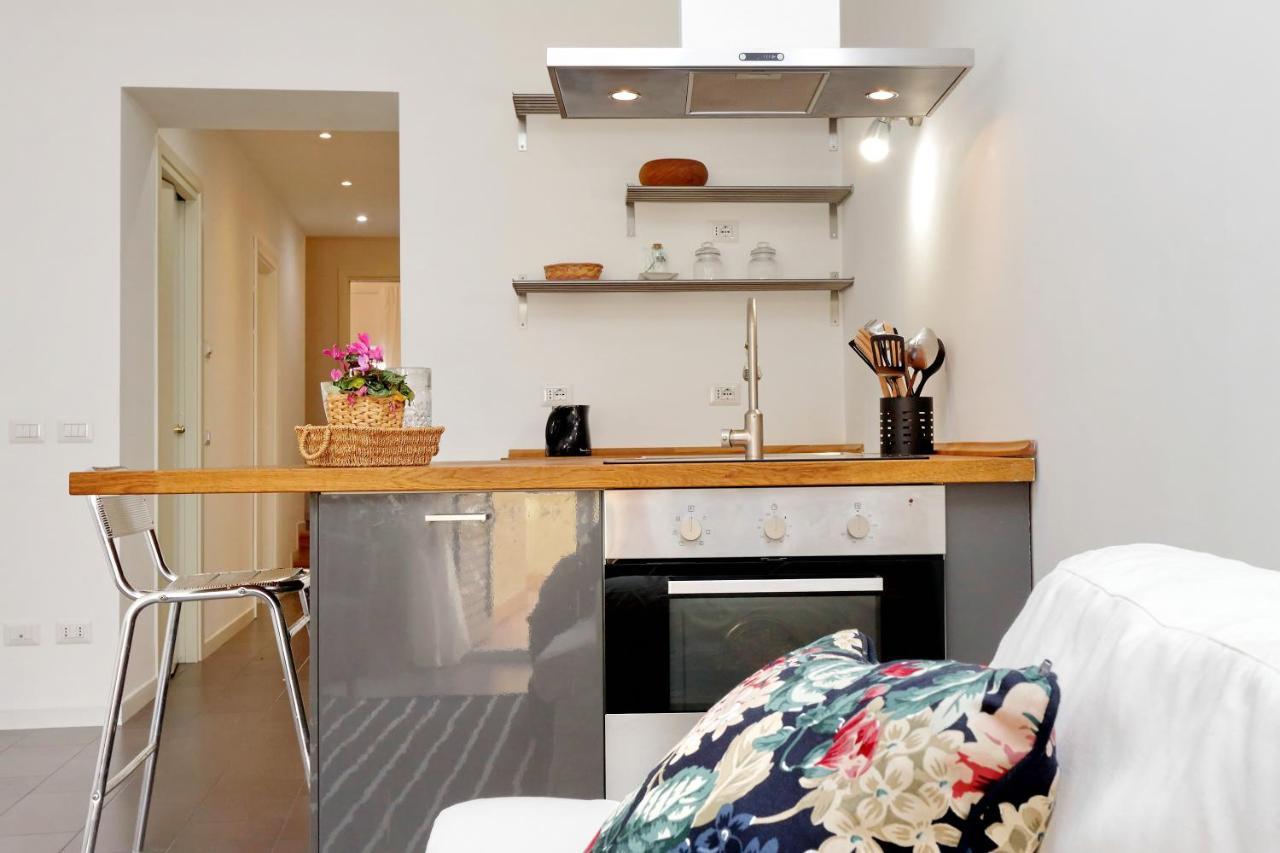 Monti Charming Apartment - Rome Short Let Service 외부 사진